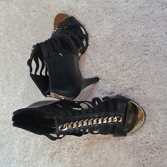 Stilettos - Picture 6 of 8